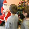 Le Père Noël rend visite aux élèves